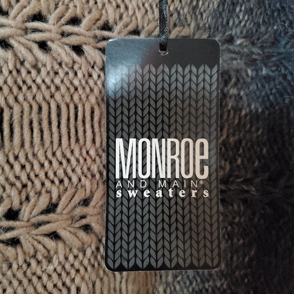 Monroe & Main - Dress Sweater - 3/4 Sleeve - Picture 3 of 10